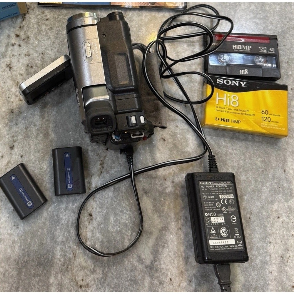 Sony Handycam DCR-TRV280 With Box Manual And Accessories Tested